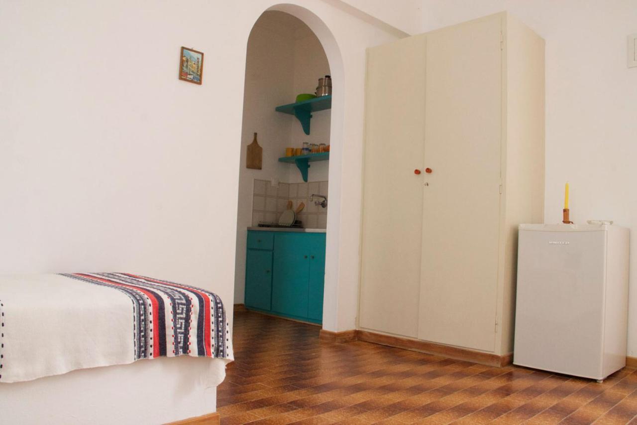Arokaria Seaside Hotel Ambelas Ngoại thất bức ảnh