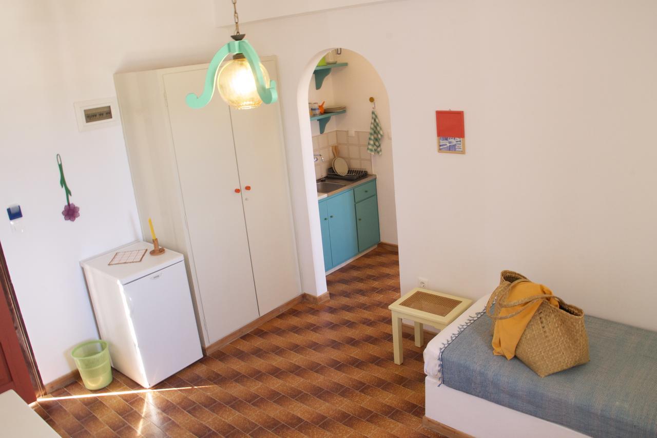 Arokaria Seaside Hotel Ambelas Ngoại thất bức ảnh